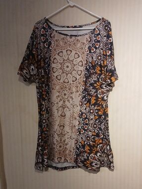 Women's Short Sleeve Floral Panel Tunic Top in Black, Cream & Mustard